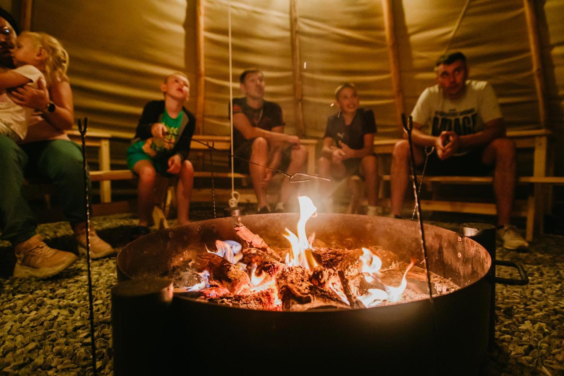 Отель Indiana Camp - 150 M Od Suntago Park Grabce-Towarzystwo Экстерьер фото