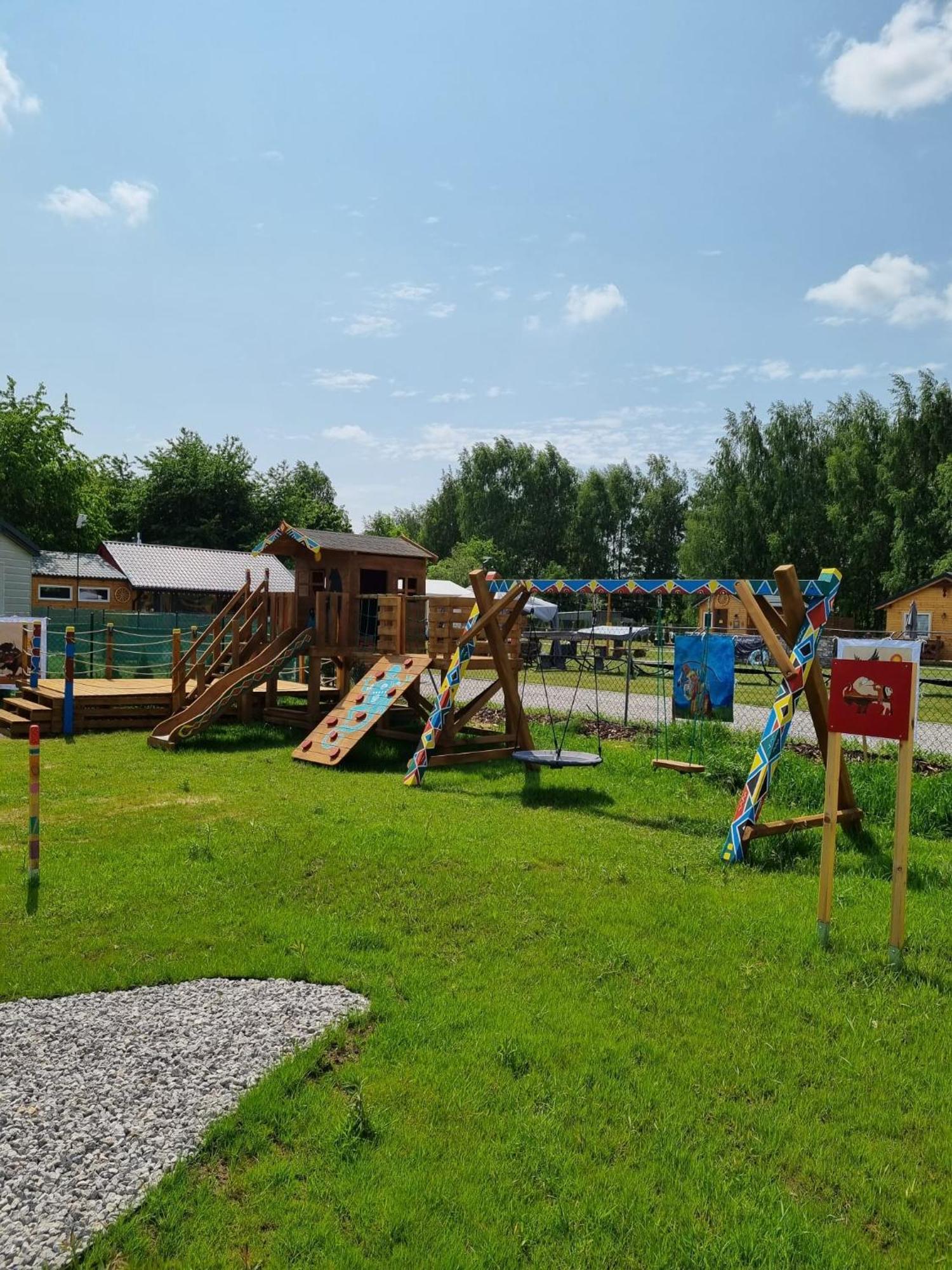 Отель Indiana Camp - 150 M Od Suntago Park Grabce-Towarzystwo Экстерьер фото